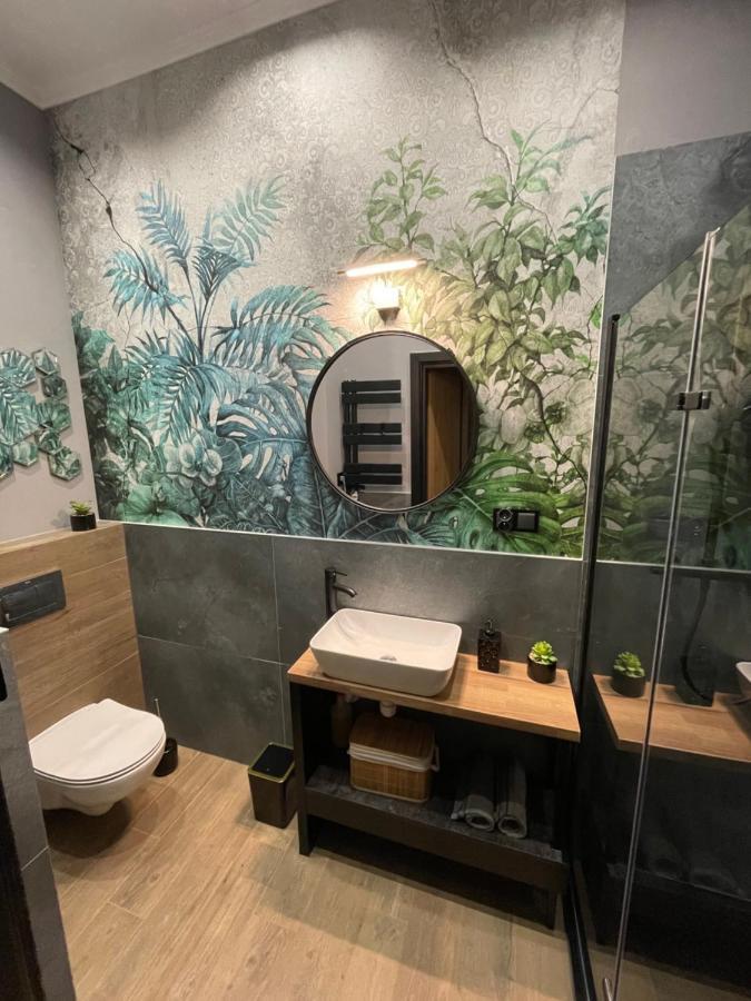 Apartament Z Jacuzzi W Centrum Sanoka 외부 사진